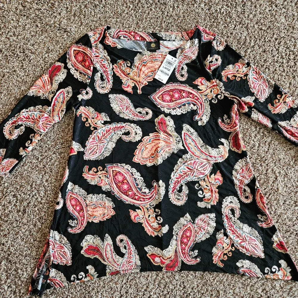 Tops - Picture 2 of 4